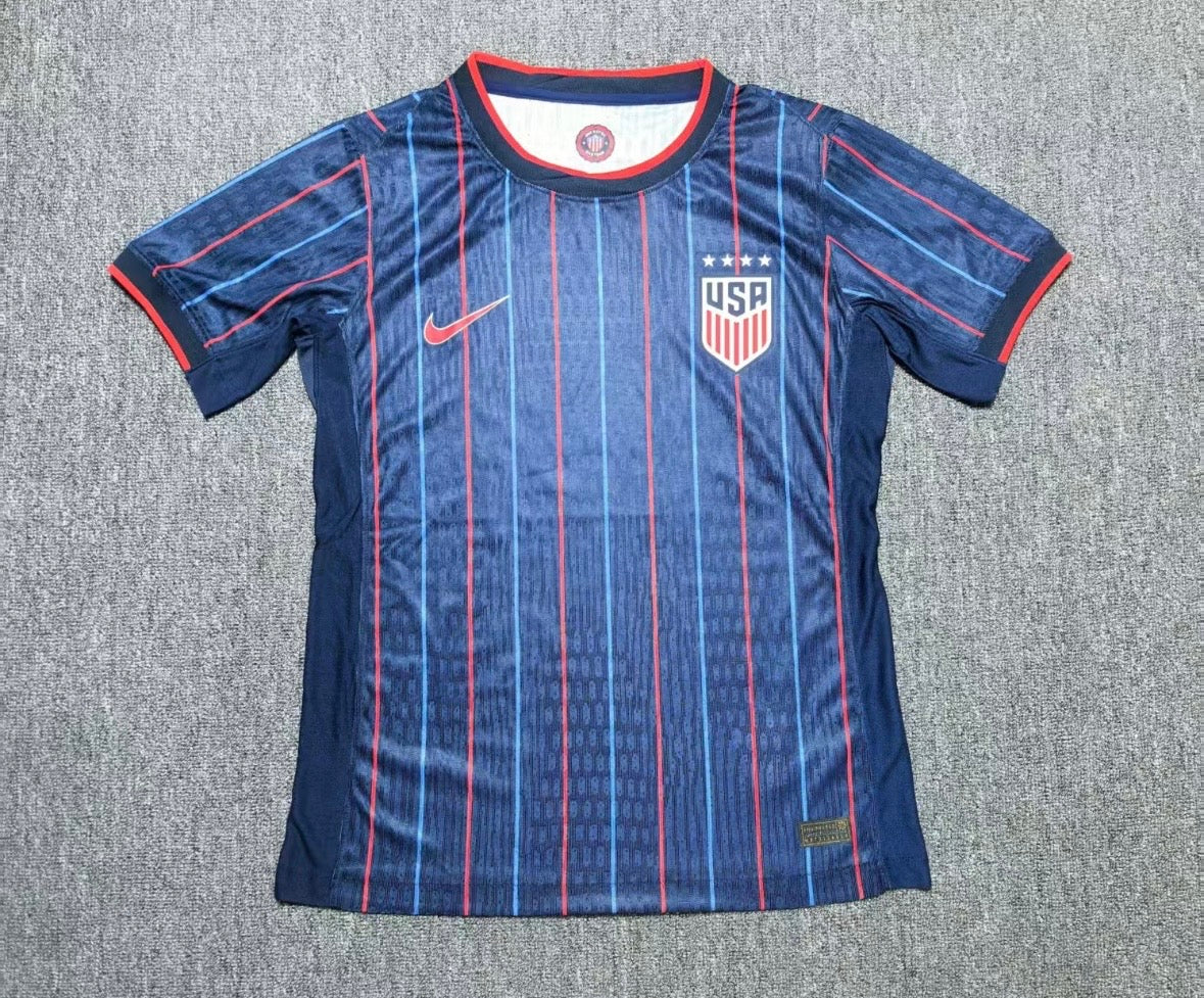 ¿Te atreves a descubrir qué jersey te toca?  🎁 MYSTERY JERSEY BOX – VERSIÓN AFICIONADO