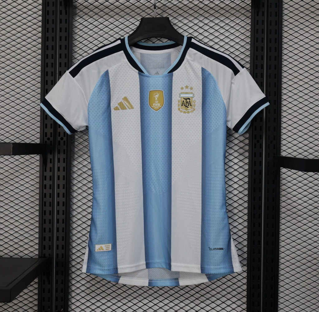 La pareja que juega en el mismo equipo… se nota